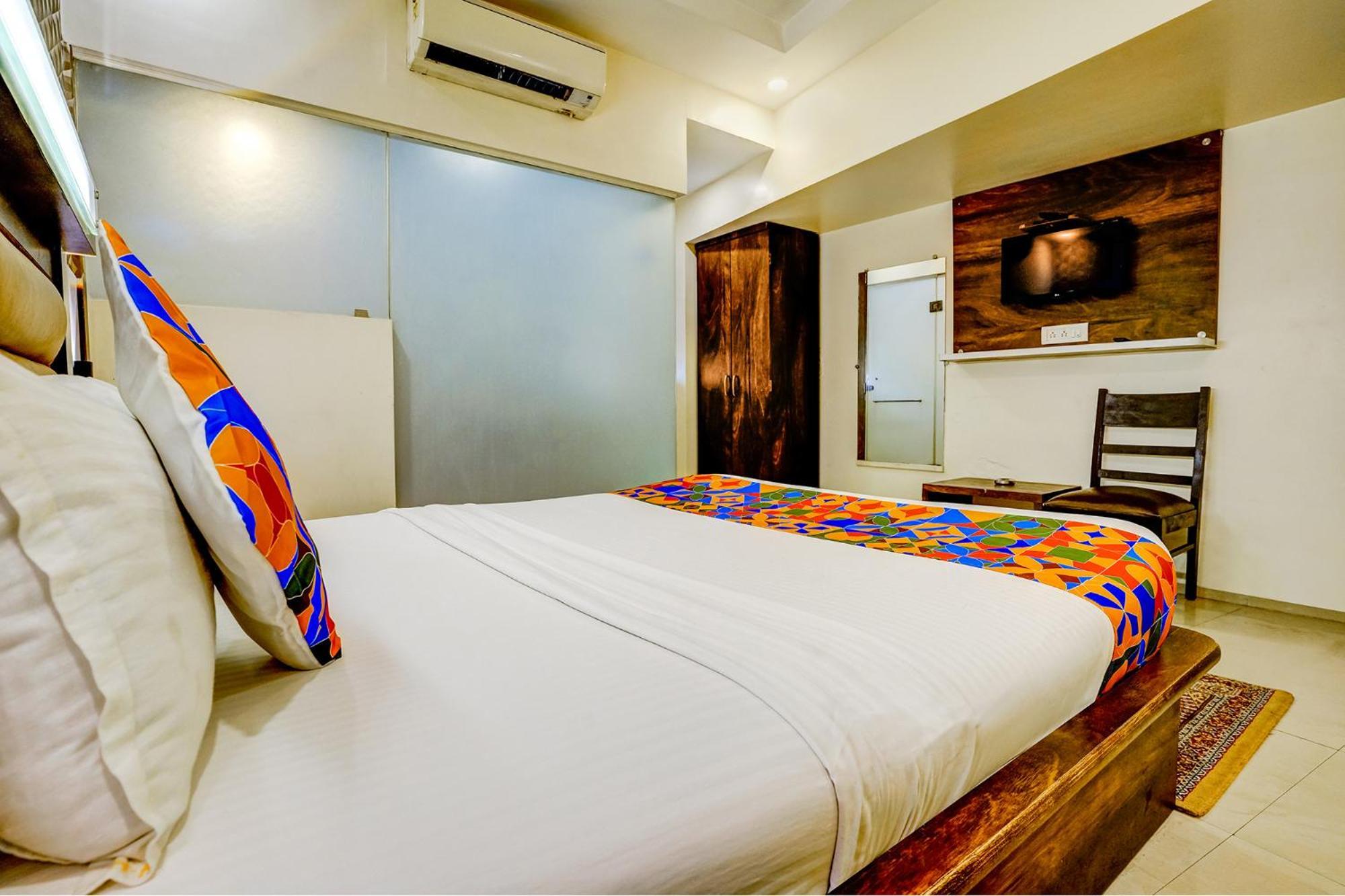 Hotel Naivedhya By Kwality Inn Thane Extérieur photo