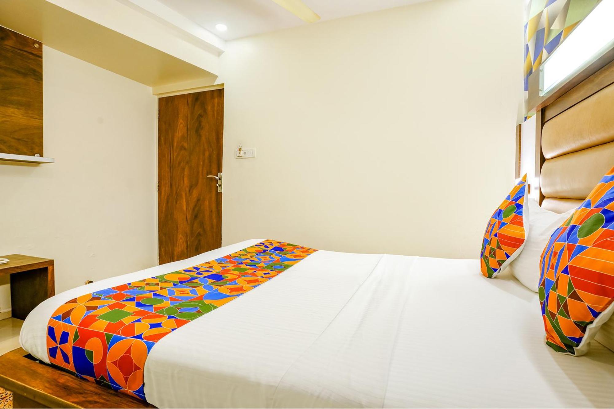 Hotel Naivedhya By Kwality Inn Thane Extérieur photo