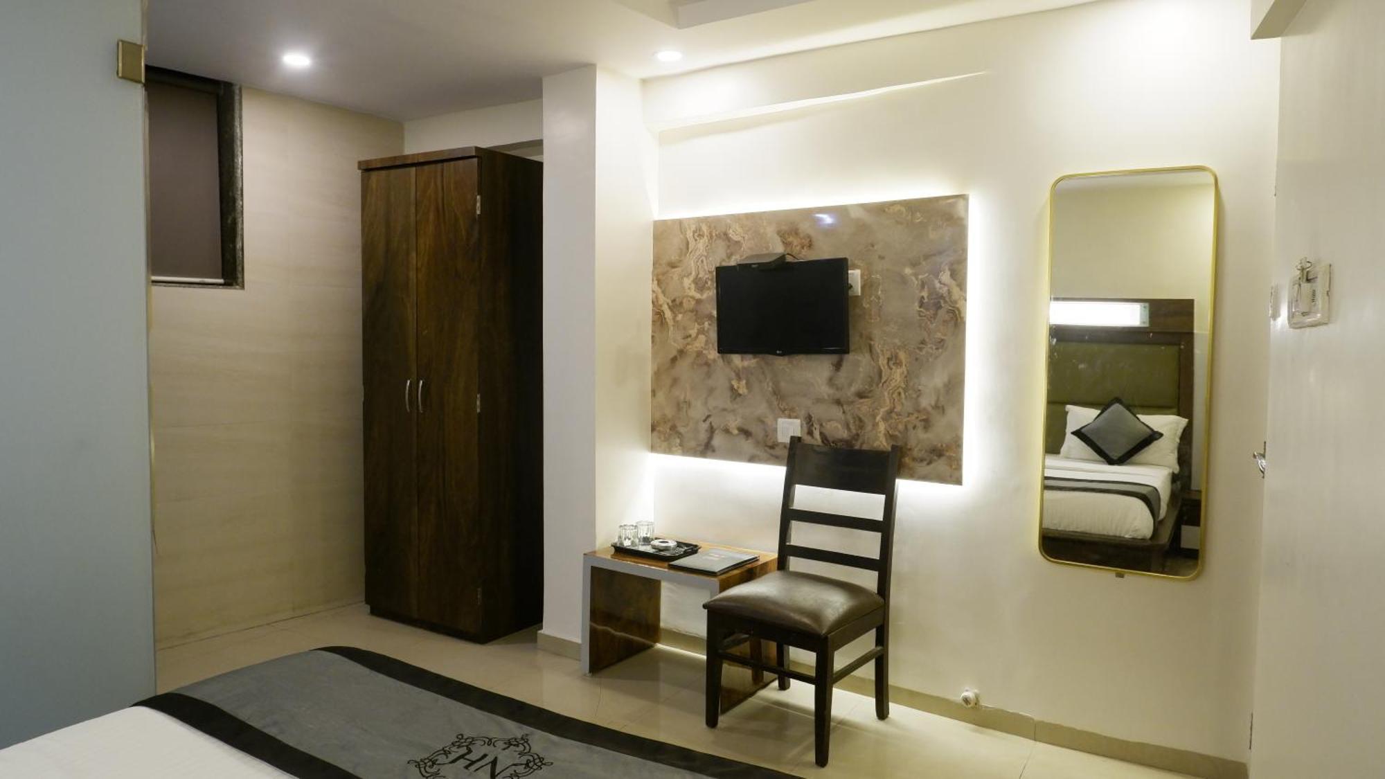 Hotel Naivedhya By Kwality Inn Thane Extérieur photo